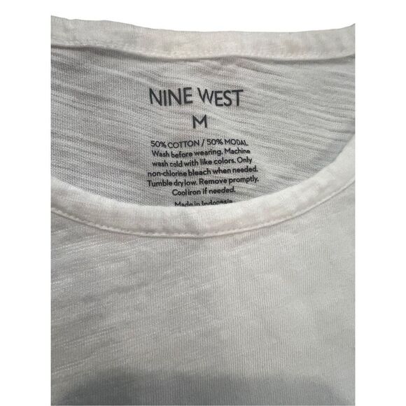 Nine West Ruched Side athletic T-shirt size M - Picture 5 of 5